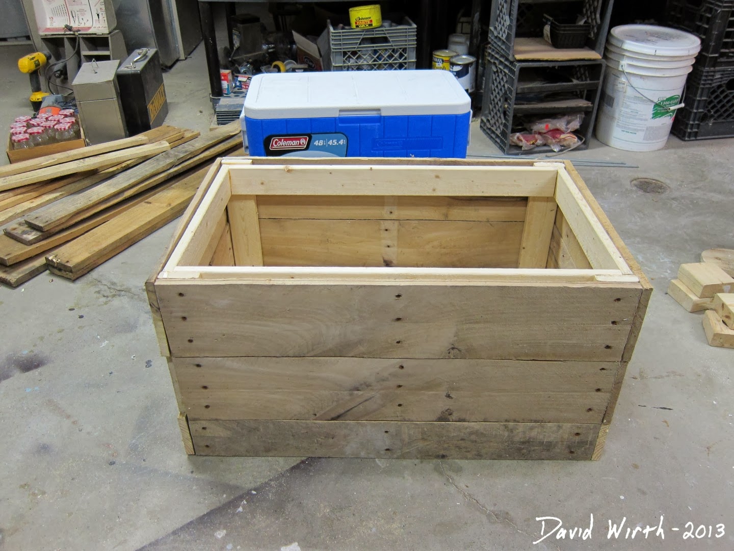 rustic wood cooler plans